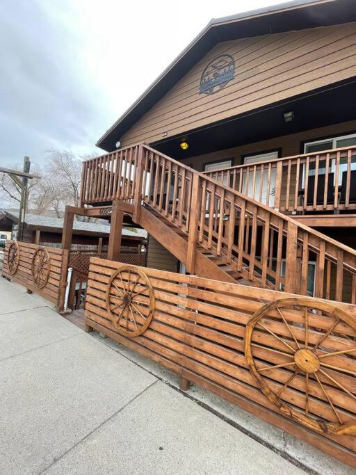 Parkway Yellowstone Guest House Apartment #3 Gardiner Exterior foto